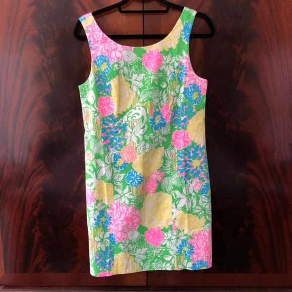 Lilly Pulitzer Dresses & Skirts - NWT Lilly Pulitzer Cathy Shift Hibiscus Stroll